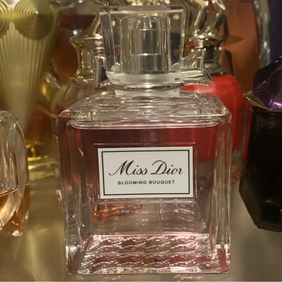 Miss Dior Blooming Bouquet Perfume - Picture 2 of 6